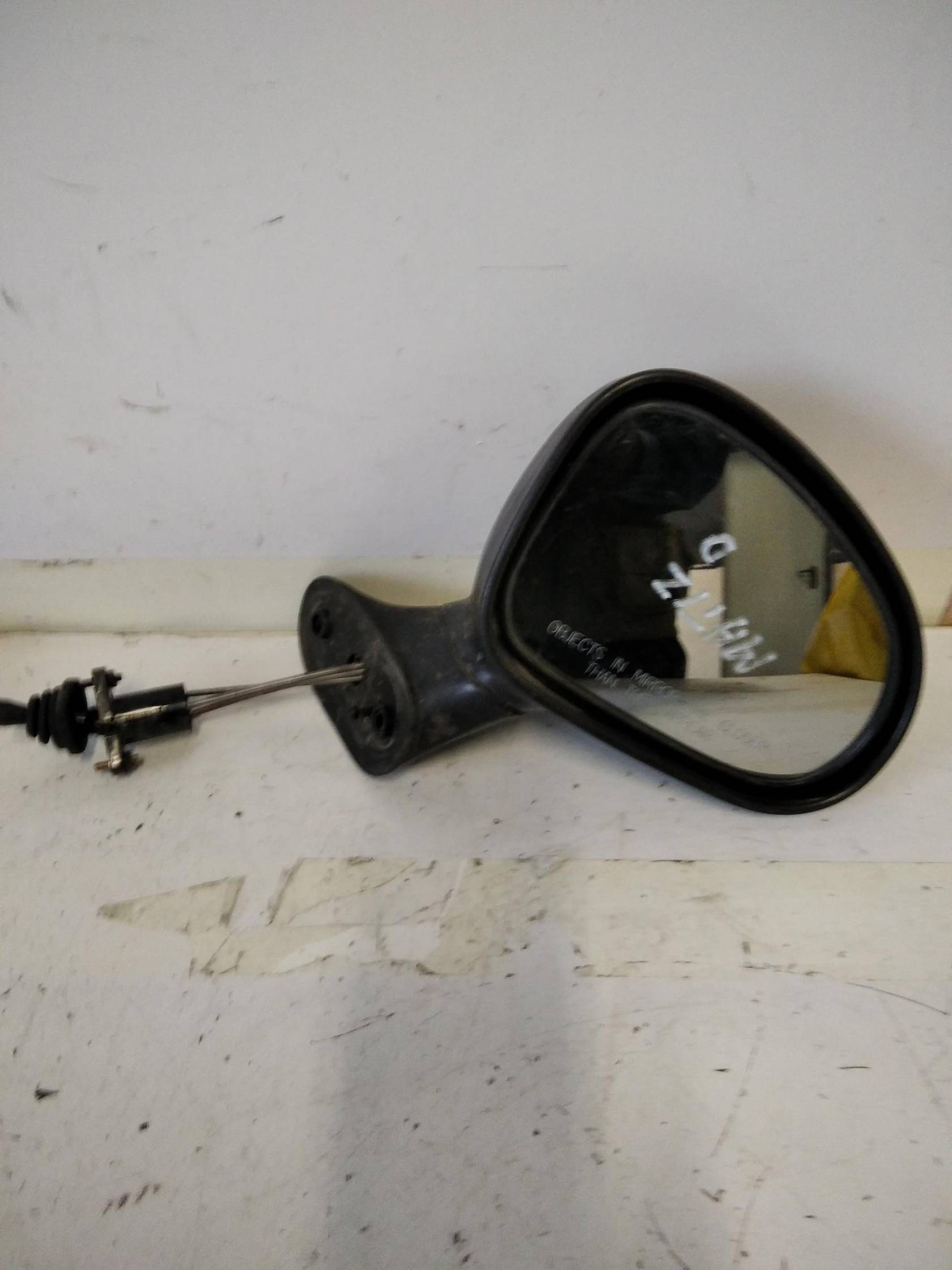 Retrovisore est. dx.